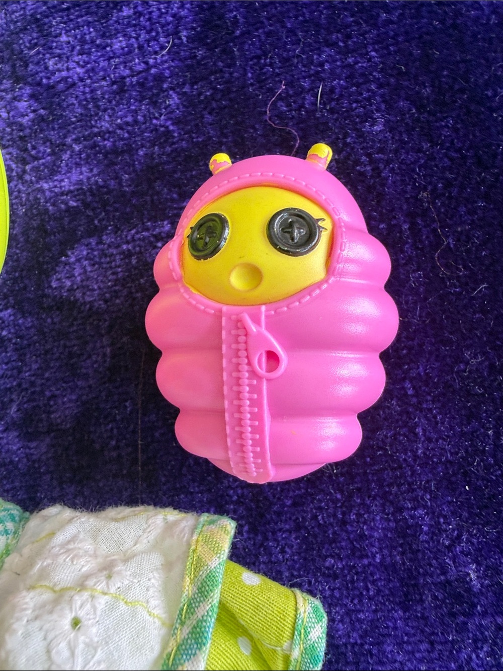 Lalaloopsy Littles Twinkle 'N' Flutters Doll with Butterfly & Cocoon Pets - Picture 4 of 7